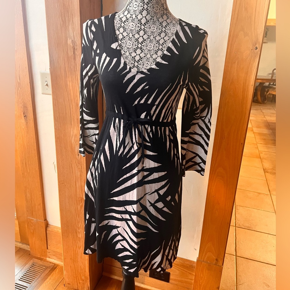Tommy Bahama dress size s. Resort wear